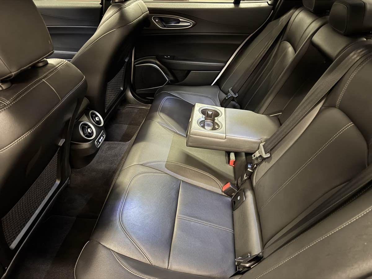 2023 Alfa Romeo Giulia Ti photo 57