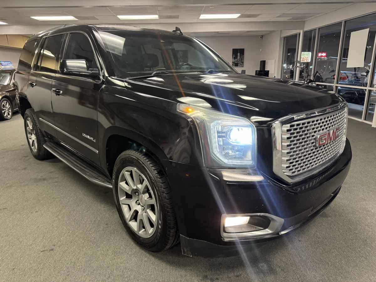 2016 Gmc Yukon Denali photo 3