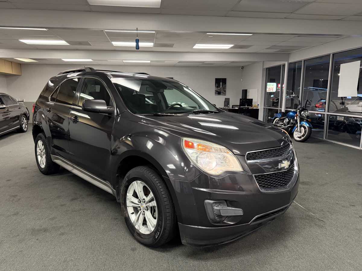 2013 Chevrolet Equinox LT photo 3