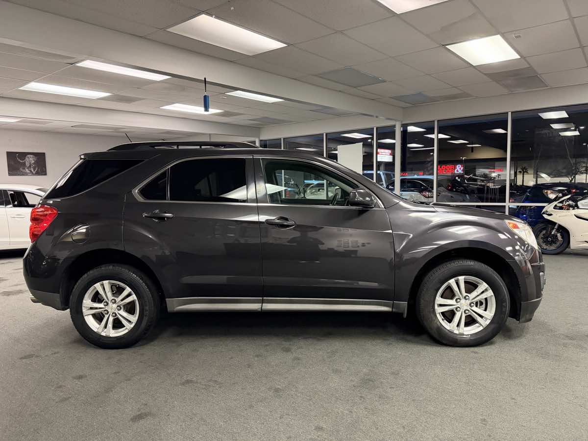 2013 Chevrolet Equinox LT photo 4