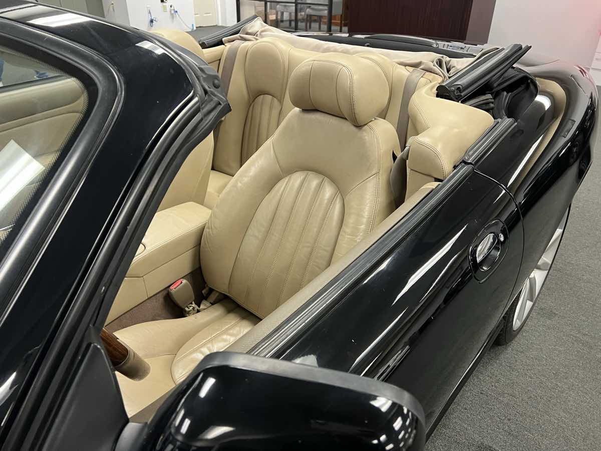 2005 Jaguar XK 8 photo 4