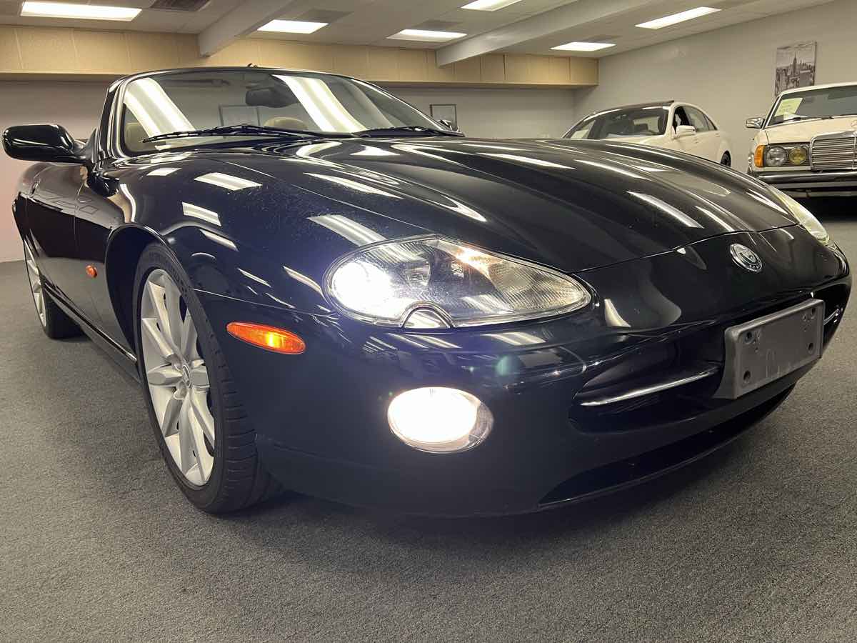 2005 Jaguar XK 8 photo 8