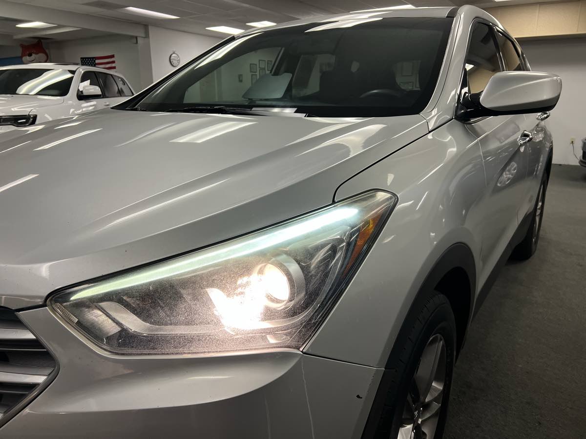 2017 Hyundai Santa Fe Sport photo 3