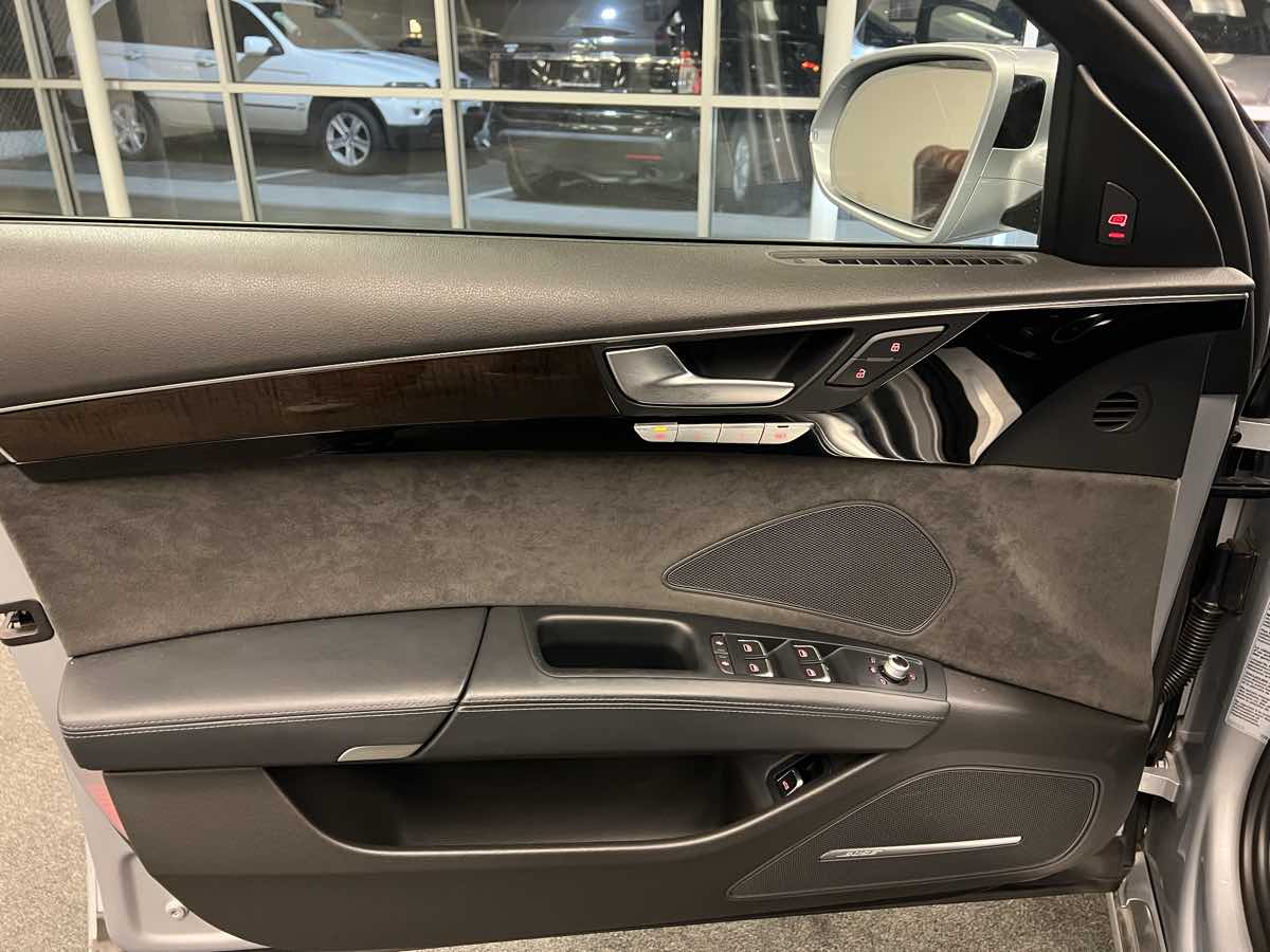 2015 Audi A8 L 3.0T photo 22