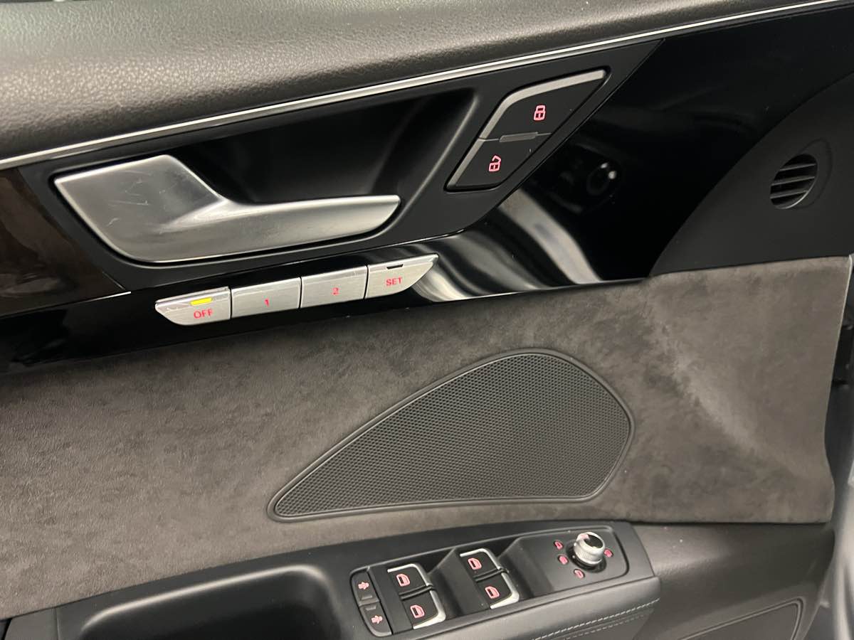 2015 Audi A8 L 3.0T photo 23
