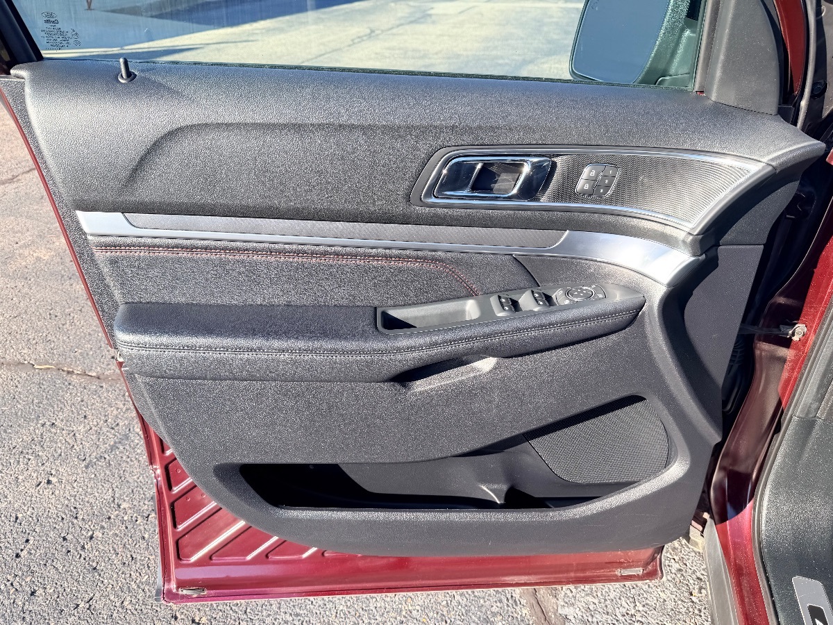 2018 Ford Explorer Sport - Photo 17