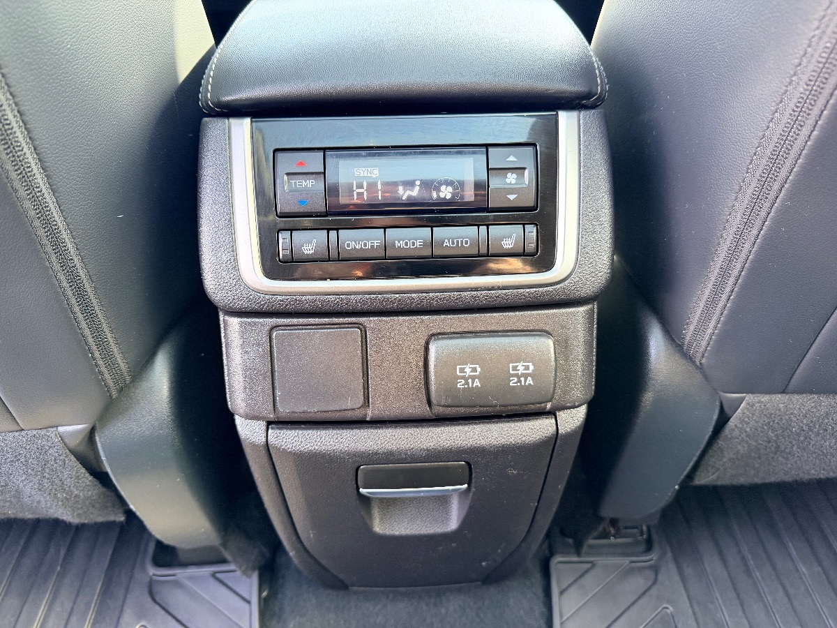 2019 Subaru Ascent Limited - Photo 11