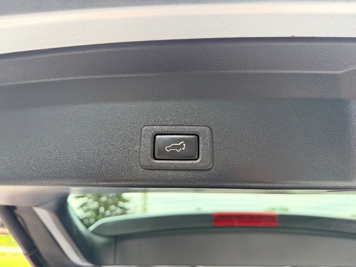 2019 Subaru Ascent Limited - Photo 9