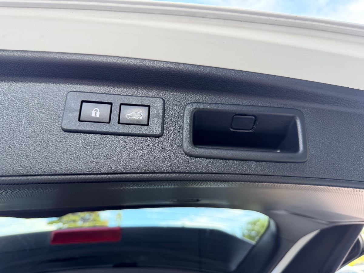 2020 Subaru Forester Limited - Photo 10
