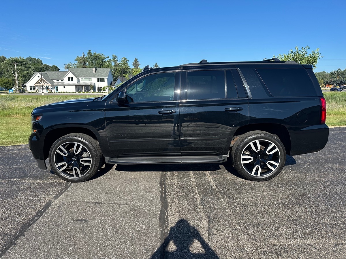 2018 Chevrolet Tahoe Premier - Photo 2