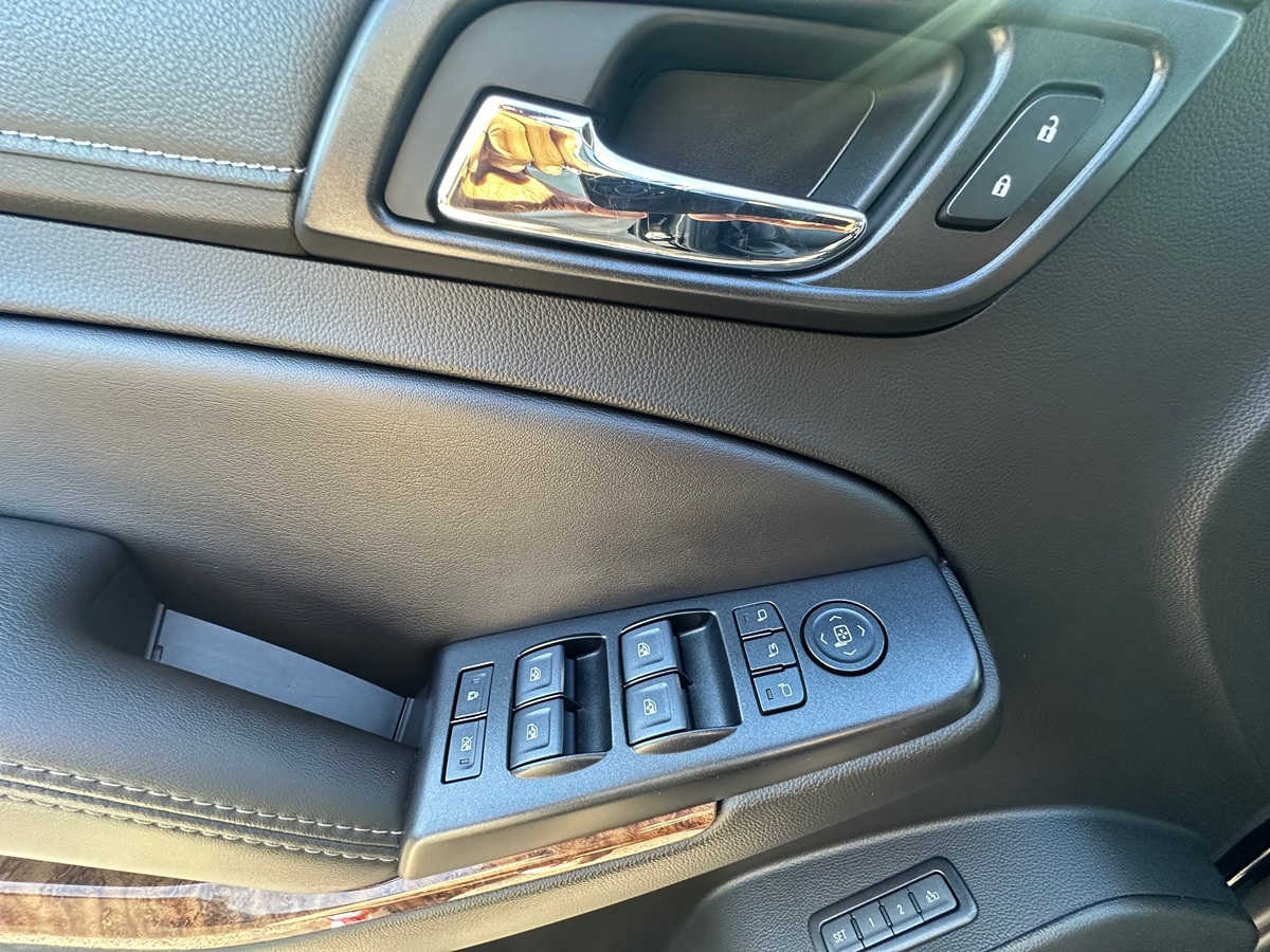 2018 Chevrolet Tahoe Premier - Photo 17