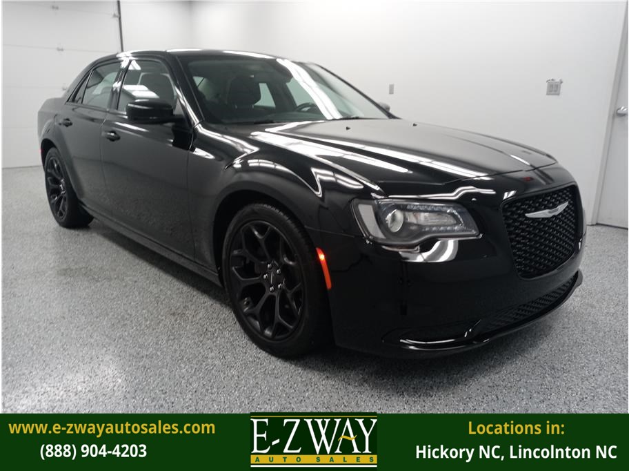 2019 Chrysler 300 Touring