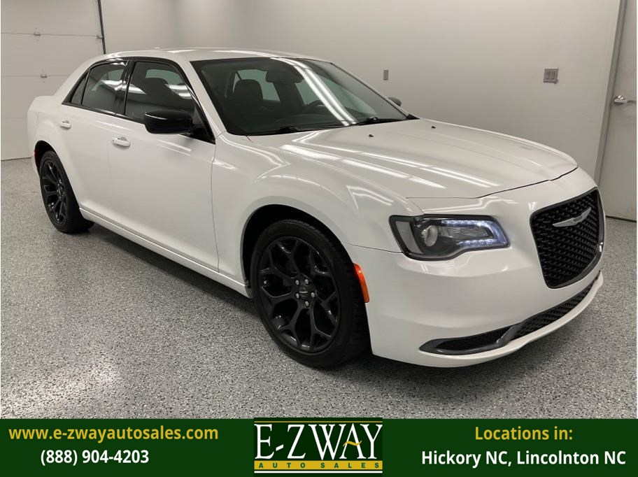 2019 Chrysler 300 Touring