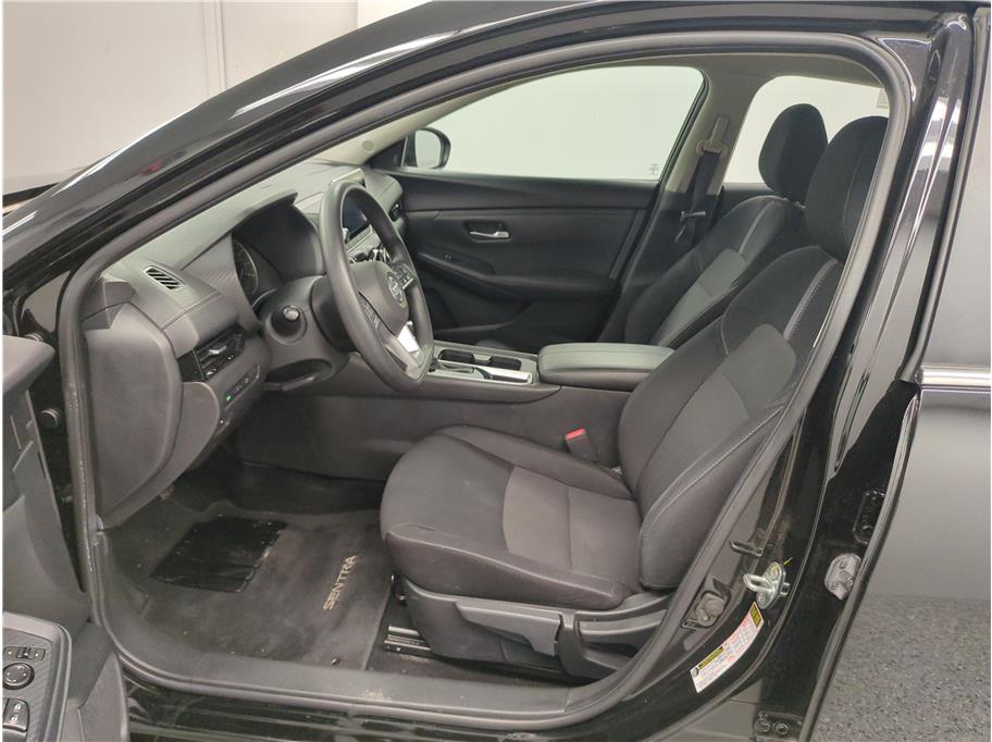 2023 Nissan Sentra SV photo 4