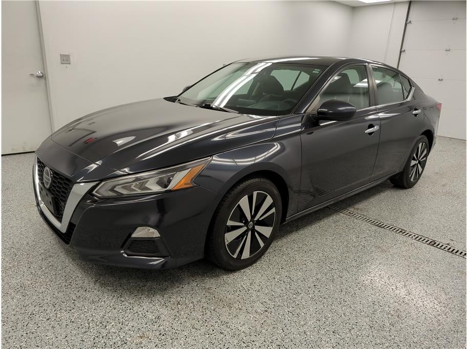 2021 Nissan Altima 2.5 SV photo 3