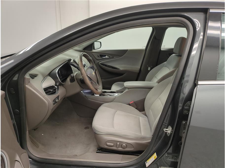 2016 Chevrolet Malibu 1LT photo 4