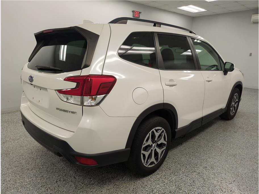 2020 Subaru Forester Premium - Photo 10