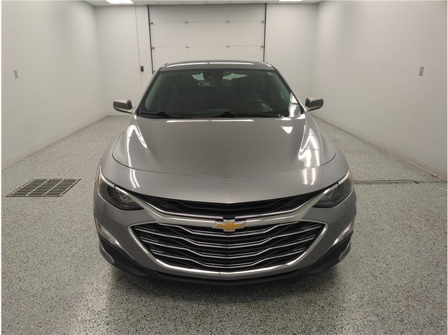 2023 Chevrolet Malibu LS photo 2