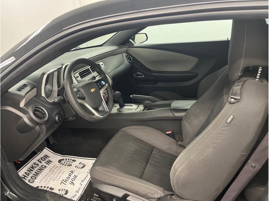 2015 Chevrolet Camaro LS photo 4