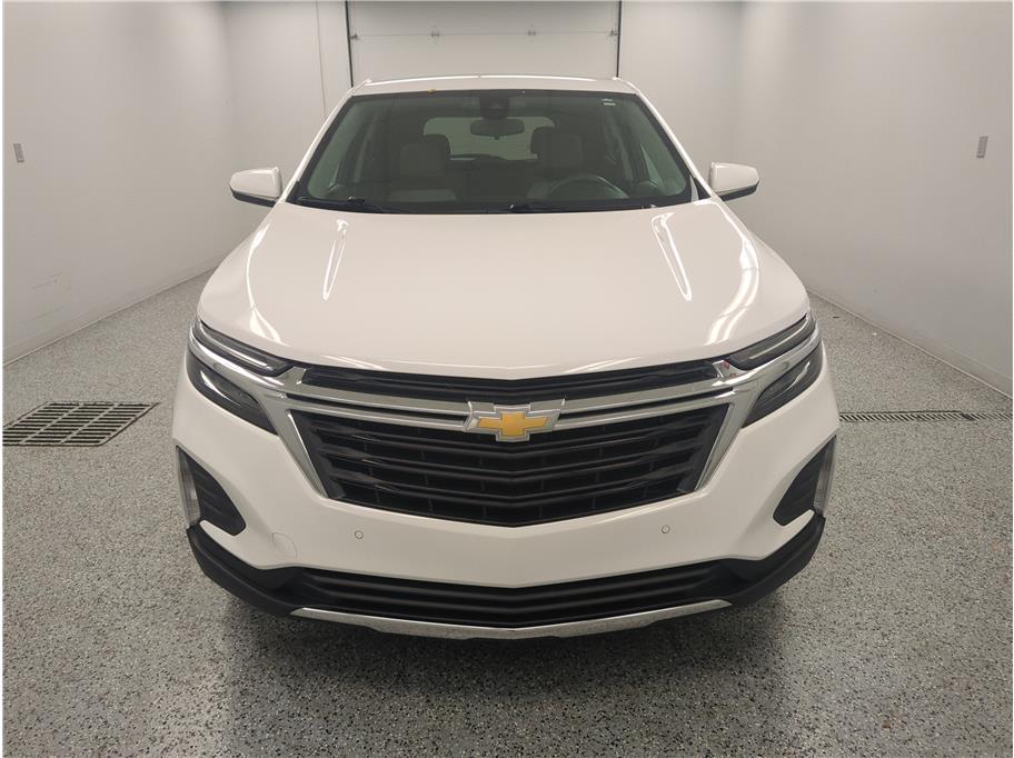 2022 Chevrolet Equinox LT photo 2