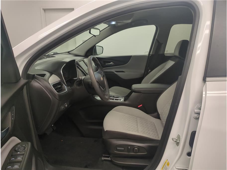 2022 Chevrolet Equinox LT photo 4