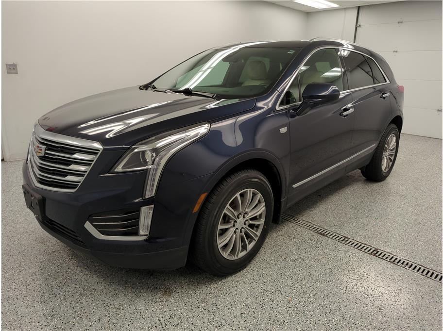 2017 Cadillac XT5 Luxury Sport photo 3