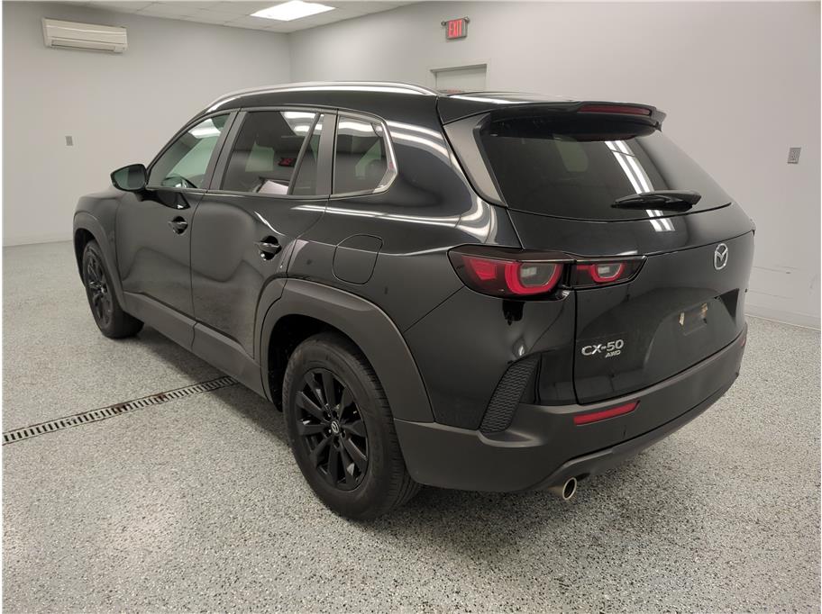 2024 Mazda CX-50 2.5 S Preferred photo 4