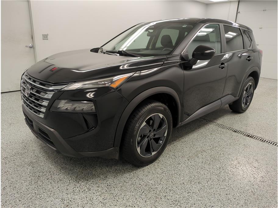 2024 Nissan Rogue SV photo 3