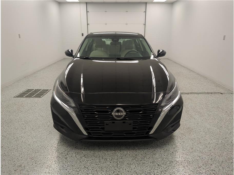 2023 Nissan Altima 2.5 SV photo 2