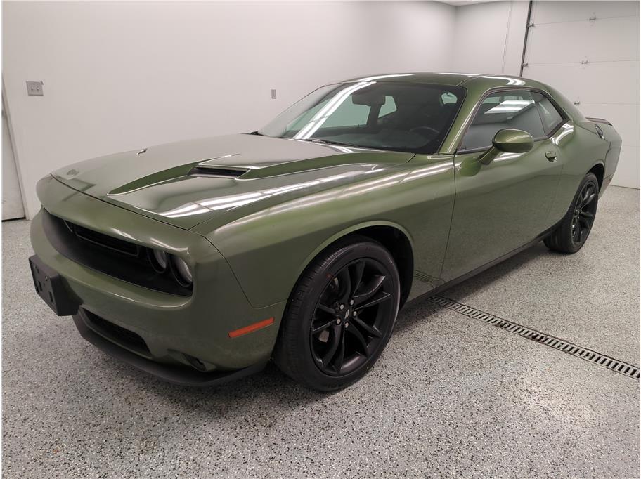 2018 Dodge Challenger SXT photo 3
