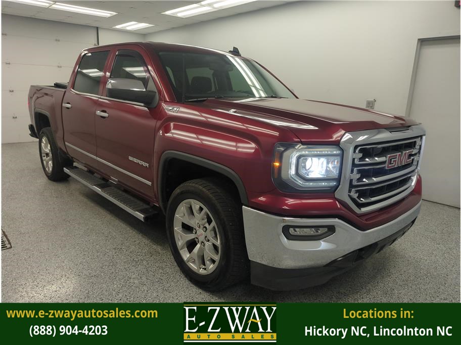 2017 GMC Sierra 4WD Crew Cab Short Box SLT's photo