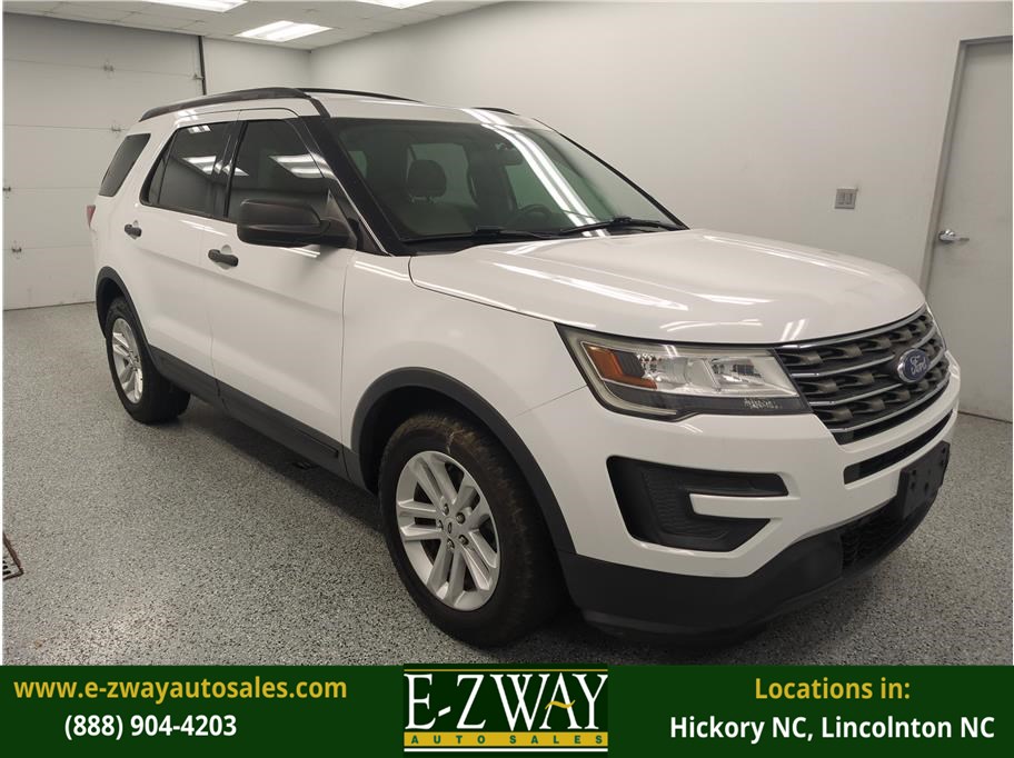 2017 Ford Explorer Base FWD's photo