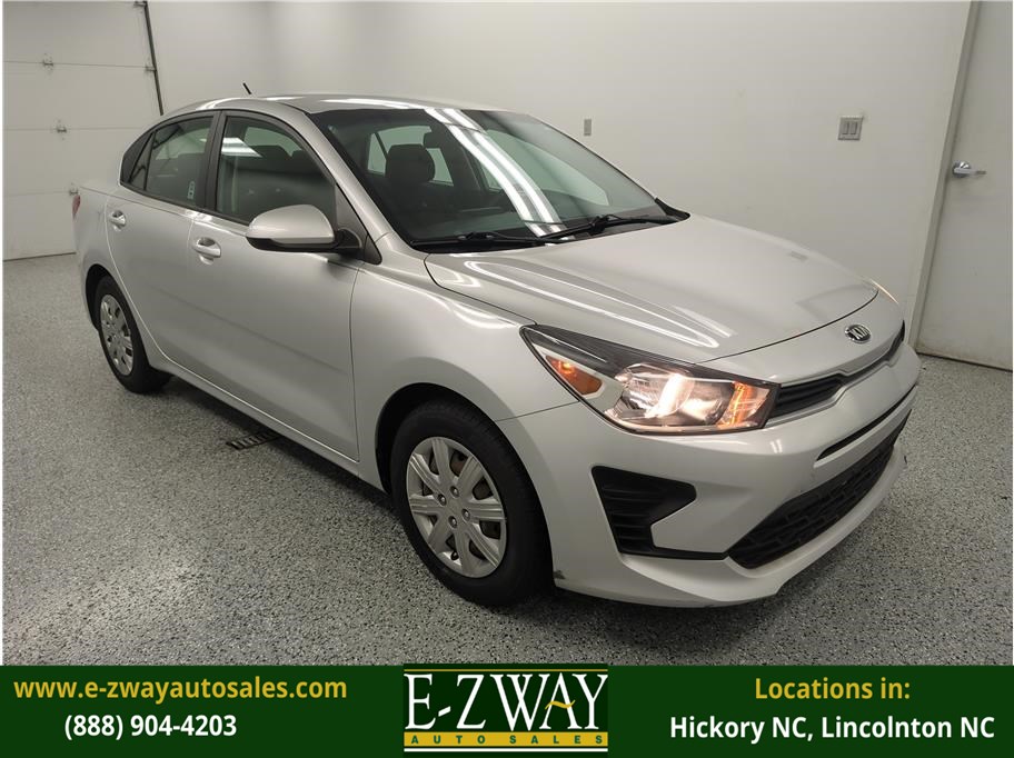 2021 Kia Rio S iVT's photo
