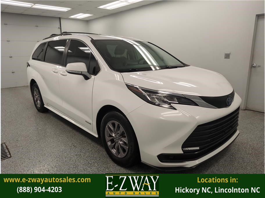 2021 Toyota Sienna LE