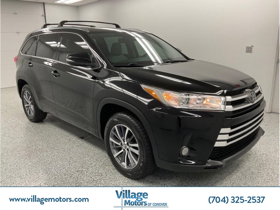 2017 Toyota Highlander SE