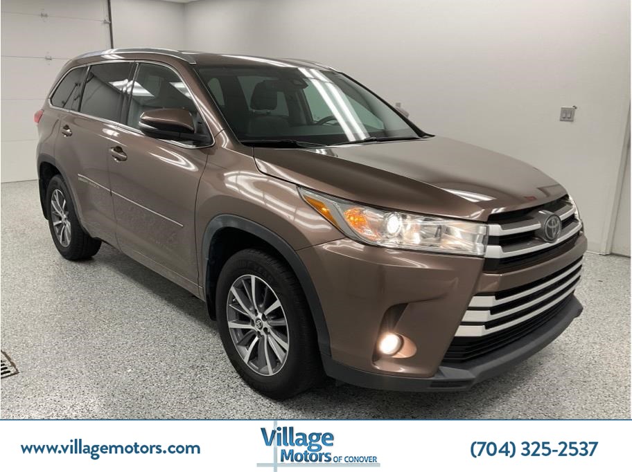 2018 Toyota Highlander SE