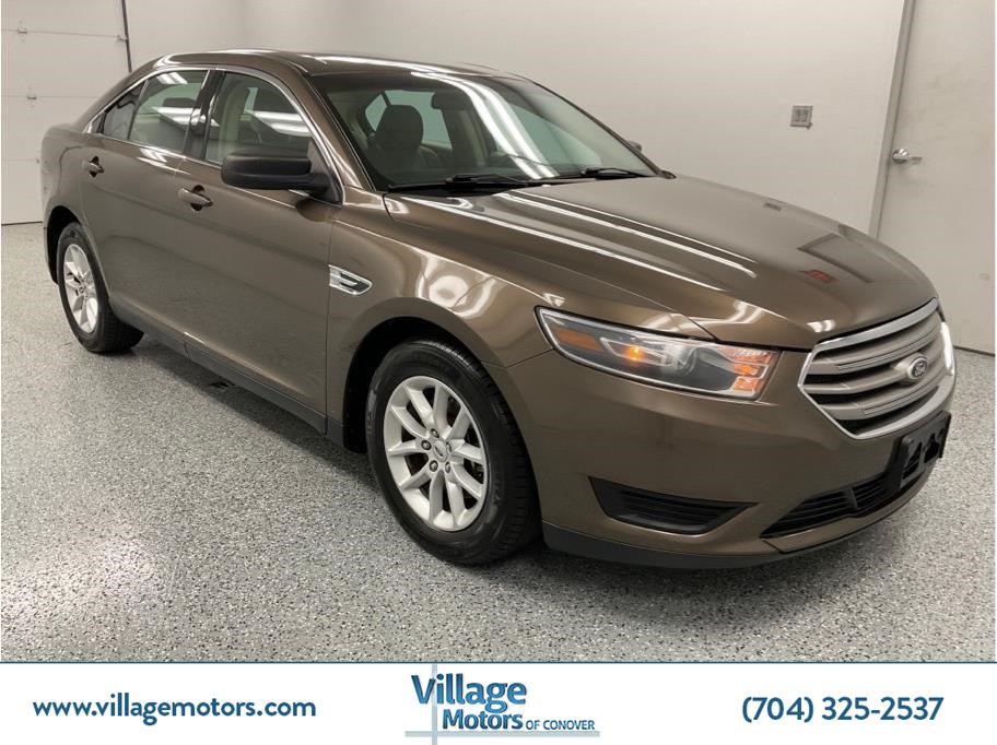 2015 Ford Taurus SE