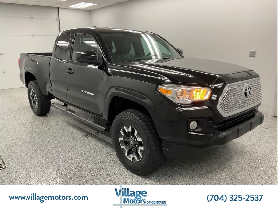 2016 Toyota Tacoma SR