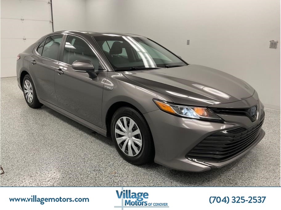 2019 Toyota Camry Hybrid LE