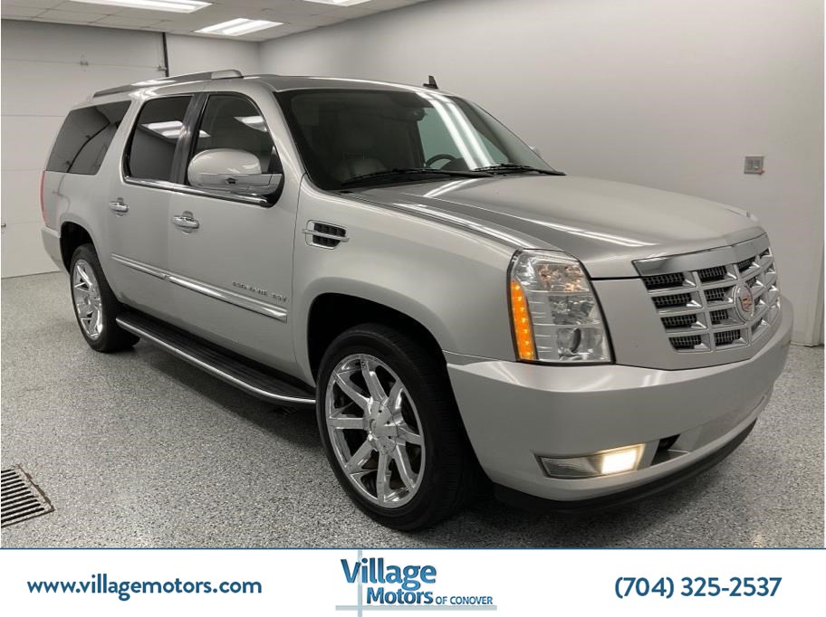 2011 Cadillac Escalade ESV Luxury