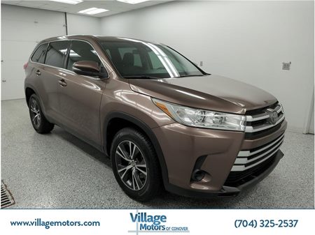 2019 Toyota Highlander LE