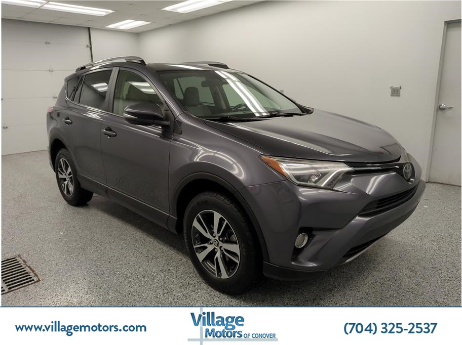 2017 Toyota RAV4 XLE