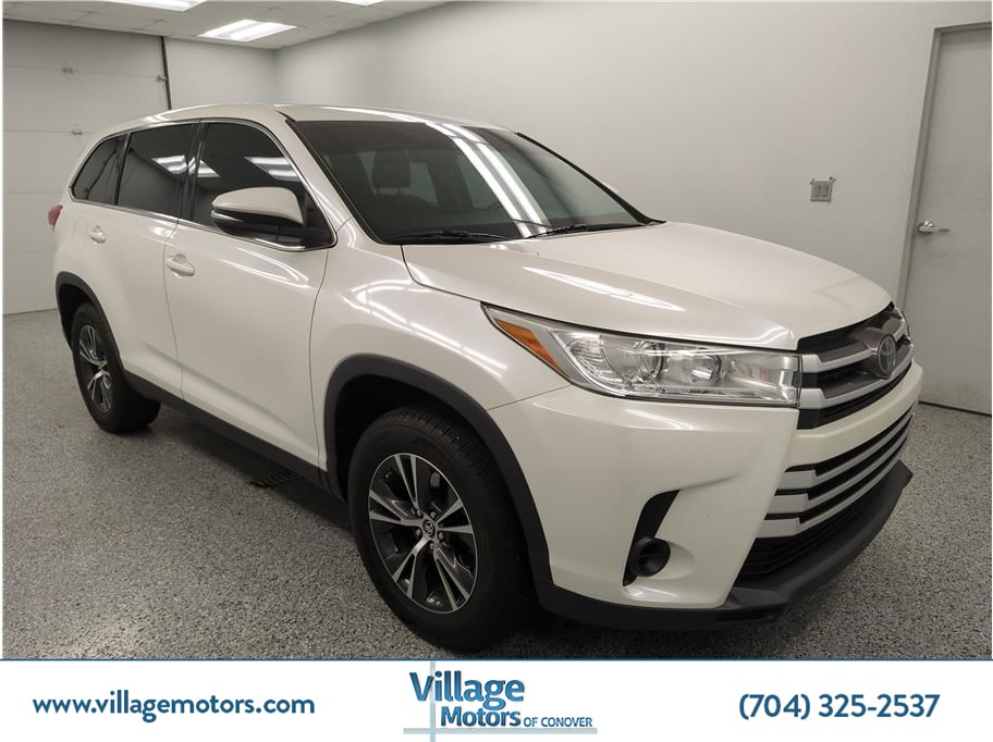 2019 Toyota Highlander LE