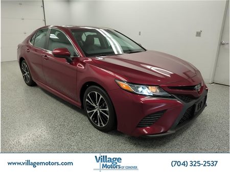 2018 Toyota Camry SE