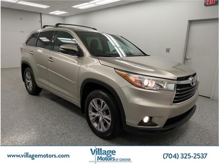 2015 Toyota Highlander LE