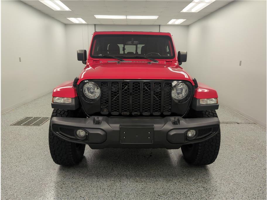 2021 Jeep Gladiator Willys photo 2