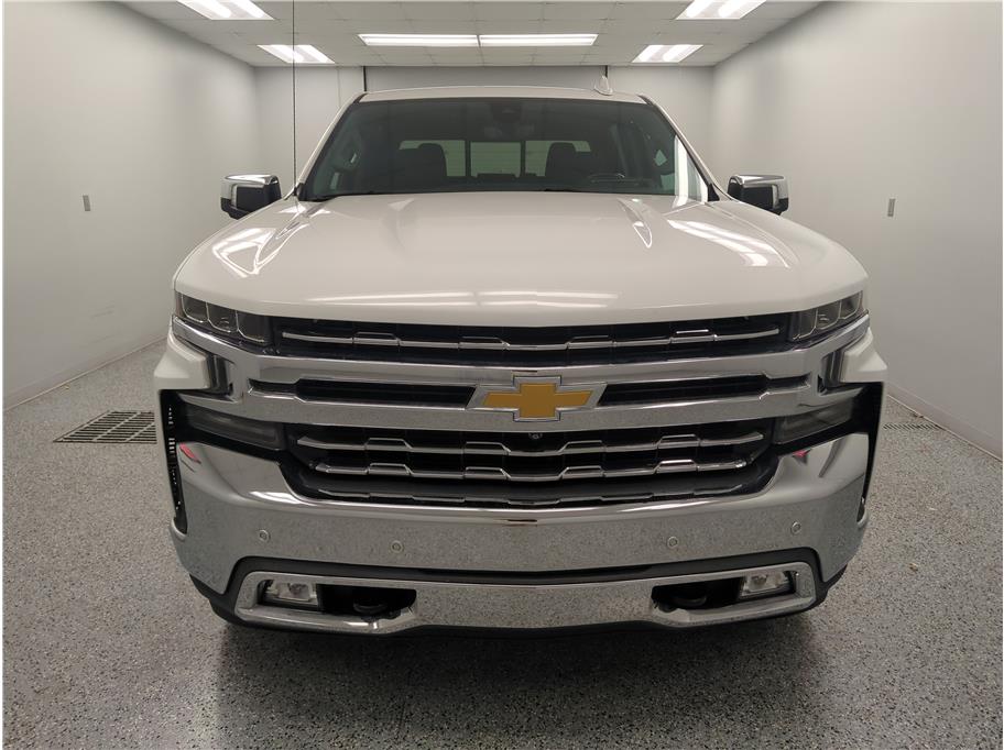 2020 Chevrolet Silverado 1500 LTZ photo 2
