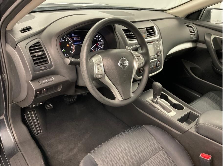 2018 Nissan Altima 2.5 S photo 3