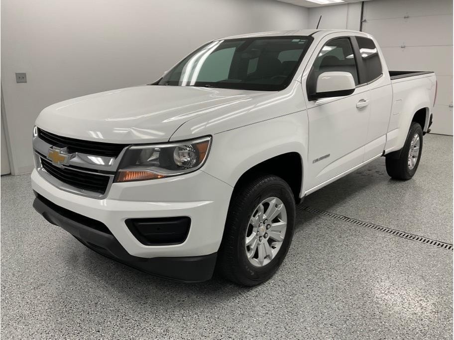 2015 Chevrolet Colorado LT photo 3