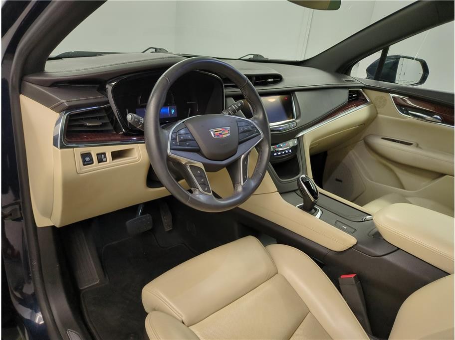 2017 Cadillac XT5 Luxury Sport photo 4